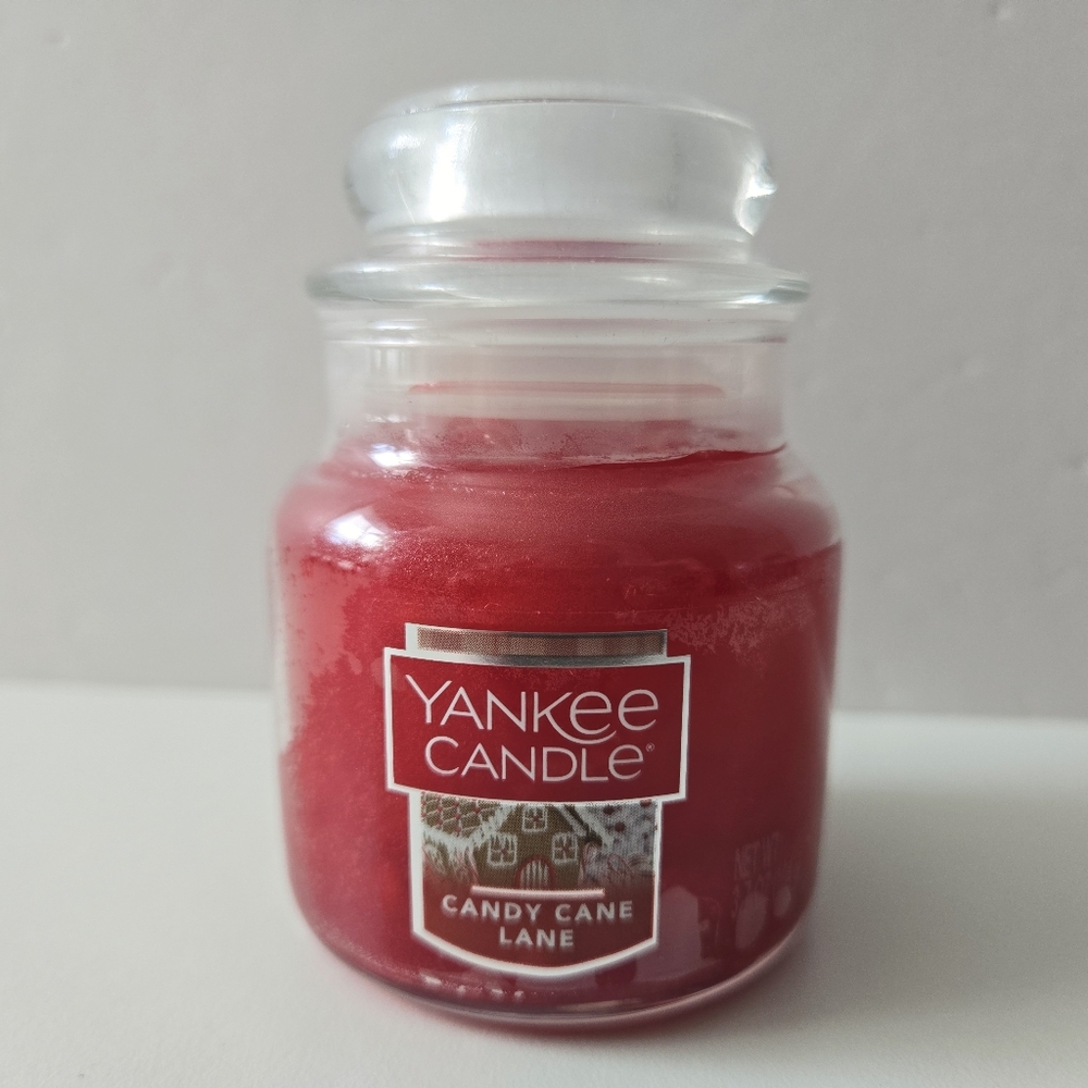 Yankee Candle Candy Cane Lane - 3.7 oz Small Jar Scented Candle New Unused